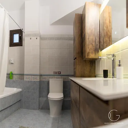 Guest House Siatista Holiday home